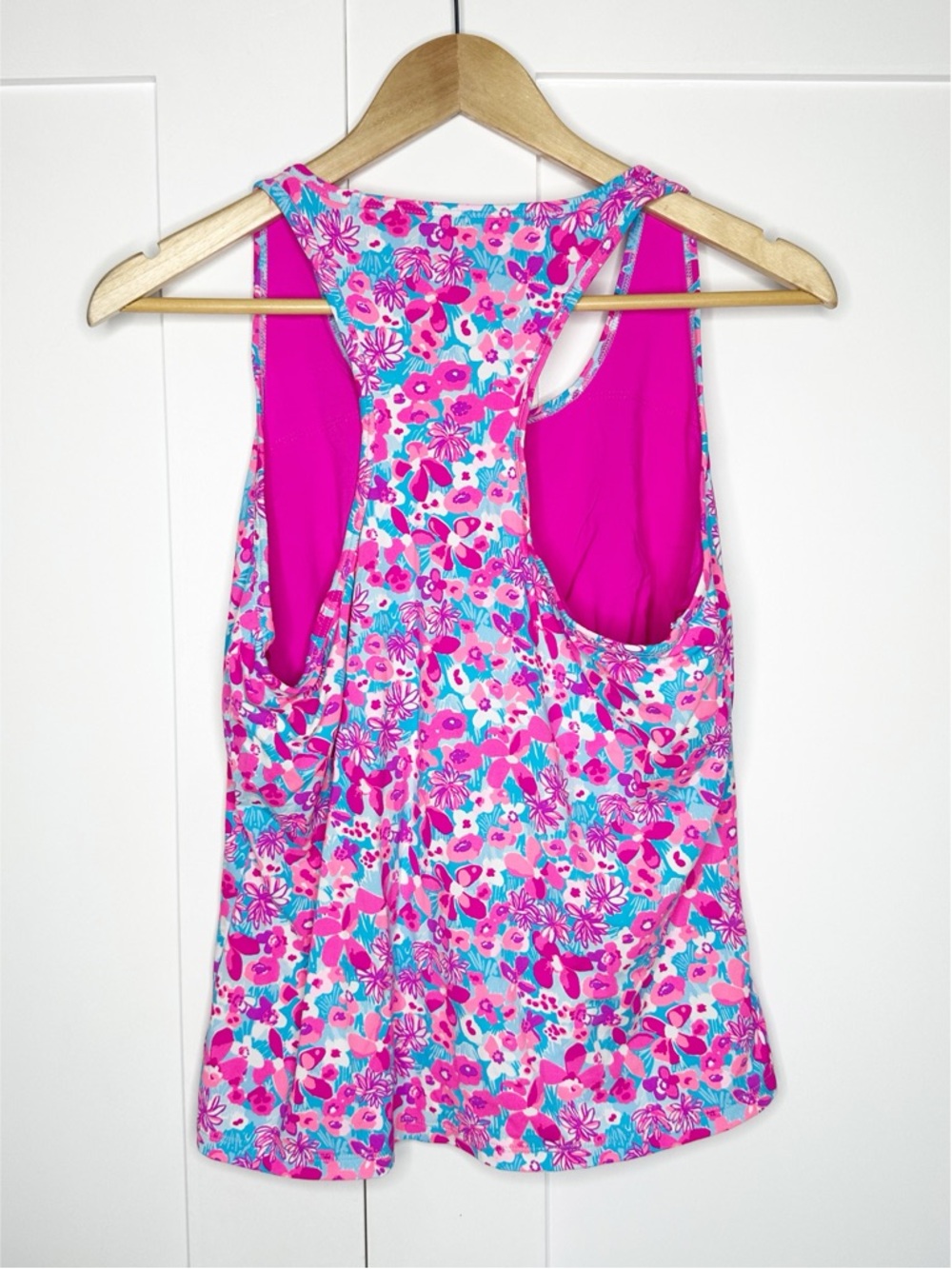 Lilly Pulitzer Luxletic Asana Bra Tank Top Large pink floral UPF 50+ athletic - Picture 7 of 15